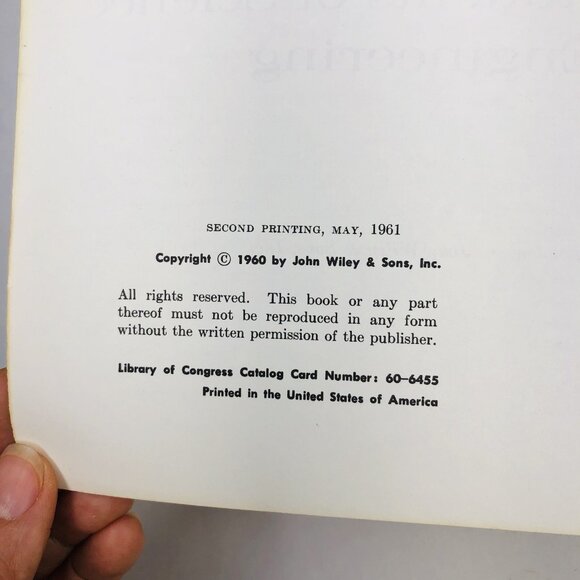 PHYSICS For Students Of Science and Engineering Part 1 By Pro Resnick & Halliday - Picture 7 of 8